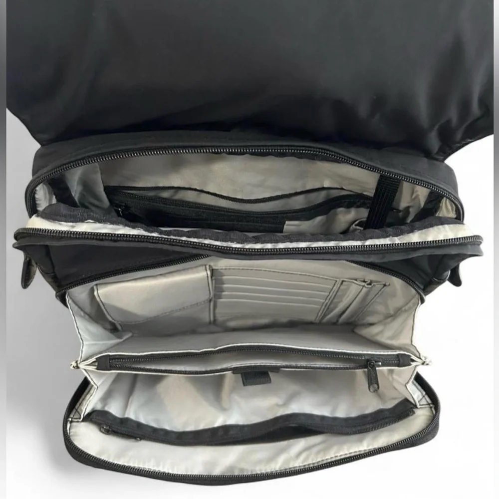 NWOT Ameribag Black Men's Messenger Bag